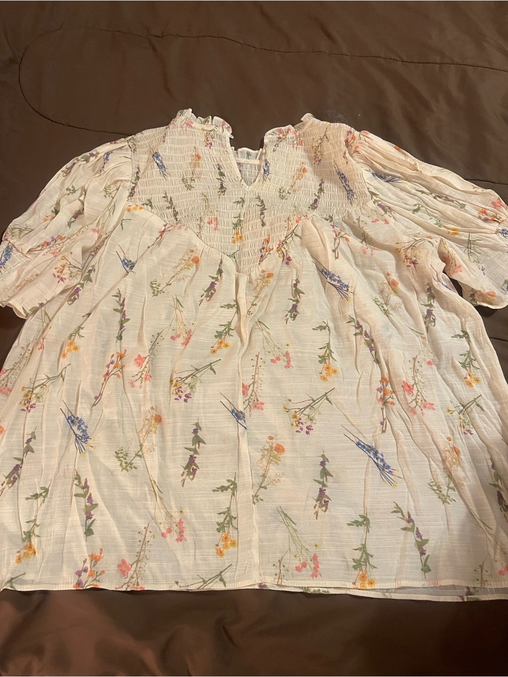 Women’s Rose & Olive Cream Floral Smocked Peasant Top.